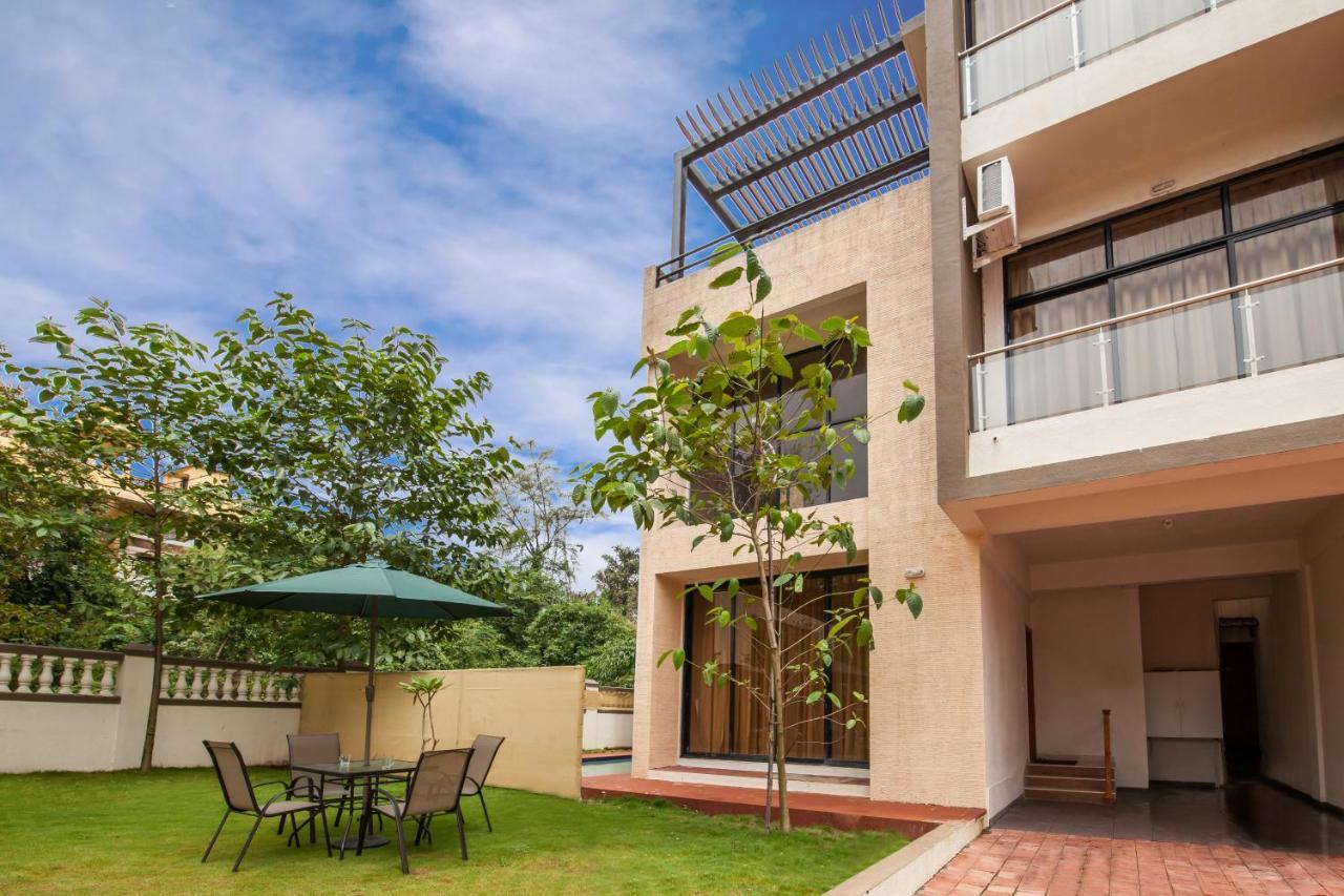 Stayvista'S Greenwoods Villa 10 - City-Center Villa With Private Pool, Terrace, Lift & Carrom Board โลนาวาลา ภายนอก รูปภาพ
