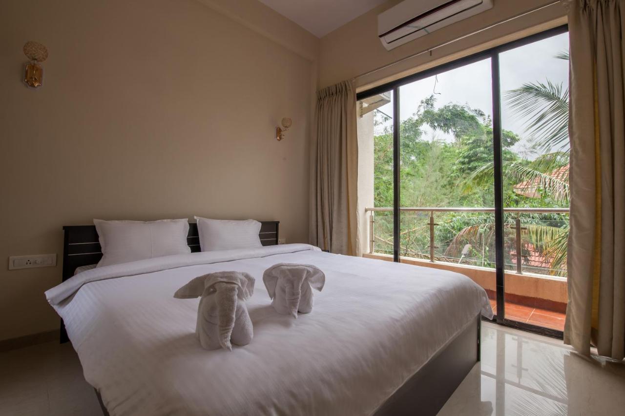 Stayvista'S Greenwoods Villa 10 - City-Center Villa With Private Pool, Terrace, Lift & Carrom Board โลนาวาลา ภายนอก รูปภาพ